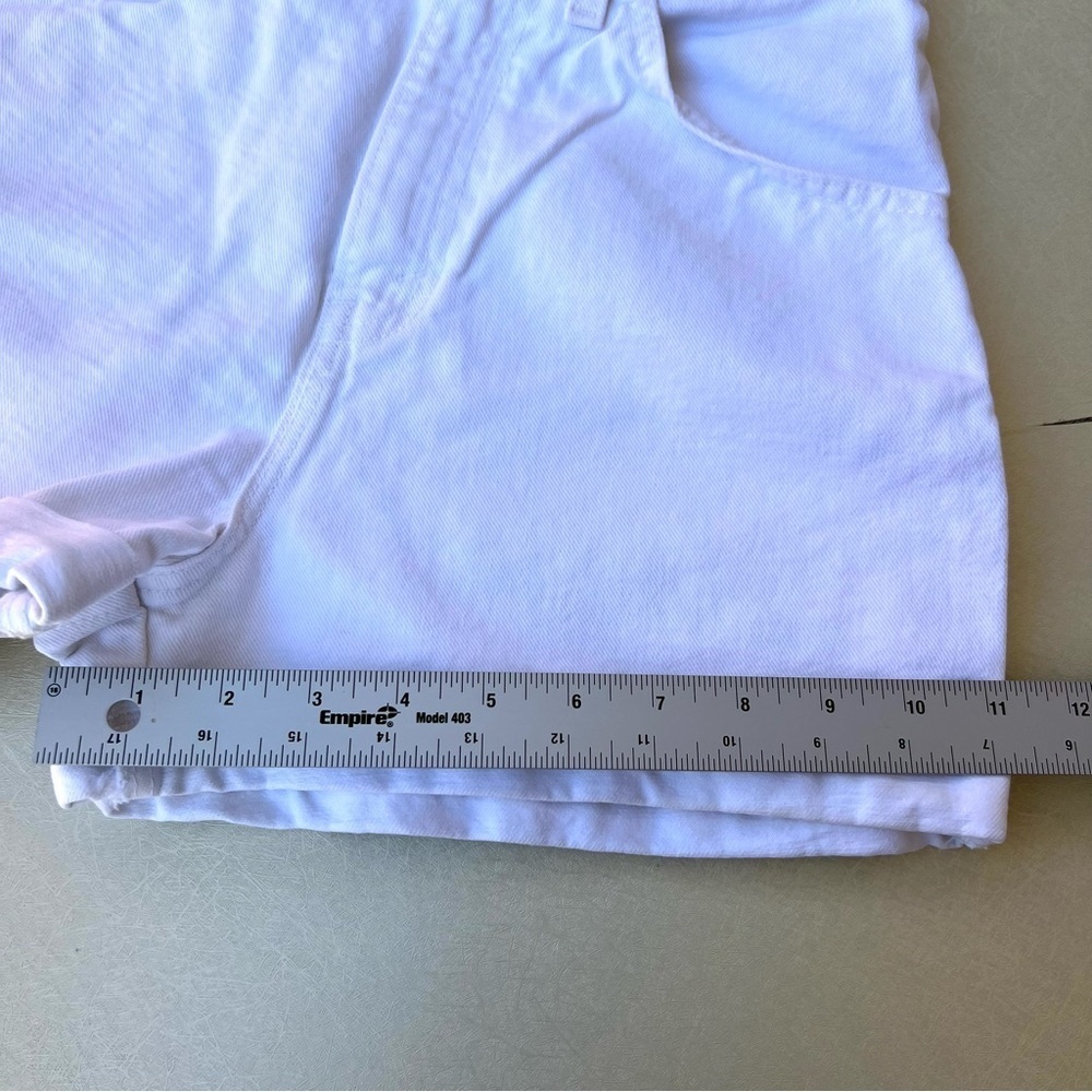 Vintage 90s Levi's 954 Orange Tab
White Denim High Rise Cuffed Shorts Sz 5 - Picture 5 of 7